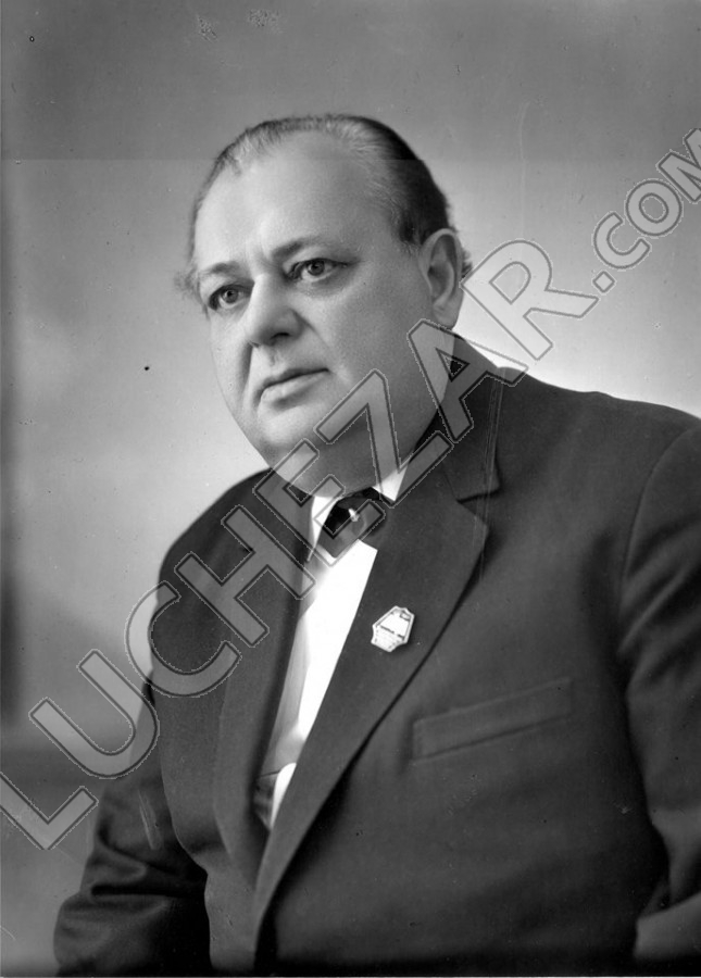 Юрий Дуров
