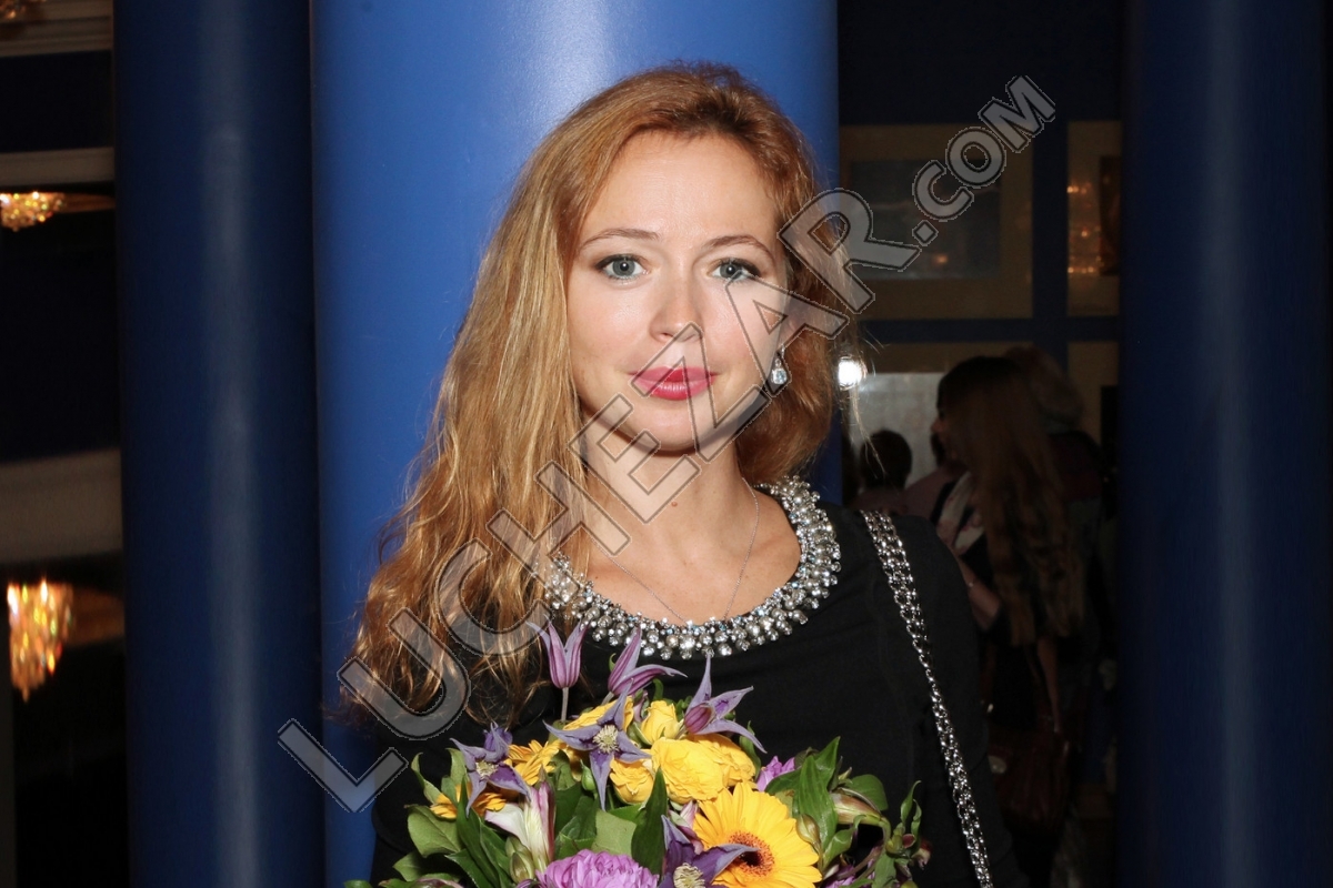 Елена Захарова