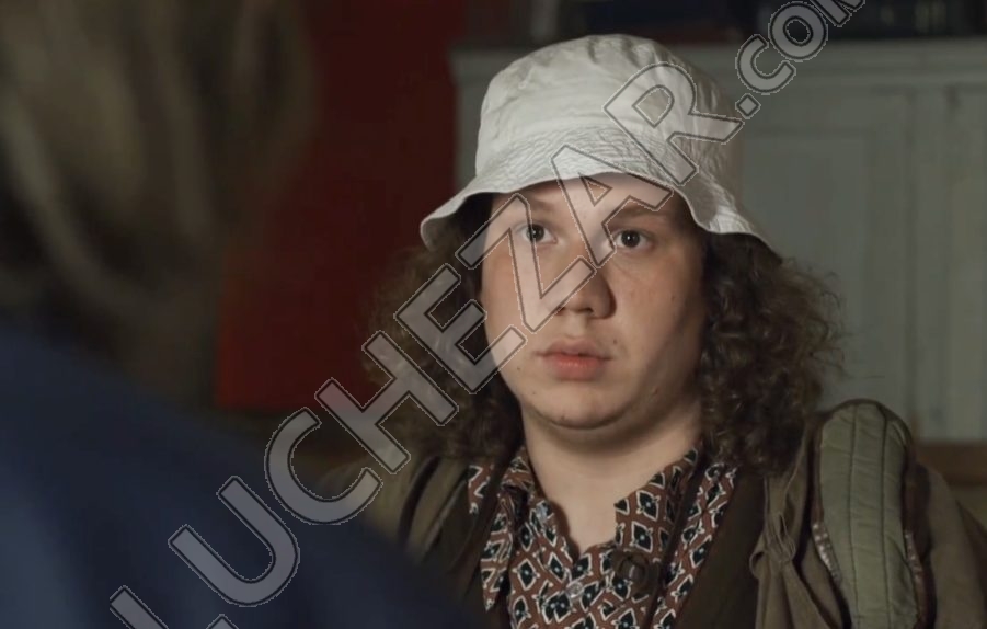 Павел Комаров