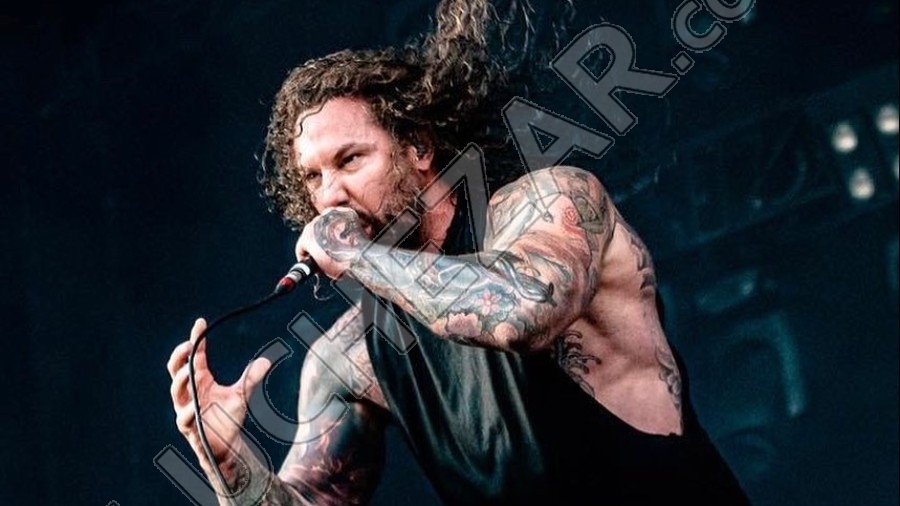 Тим Ламбезис (Tim Lambesis)