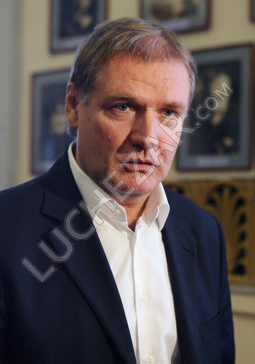 Владимир Симонов