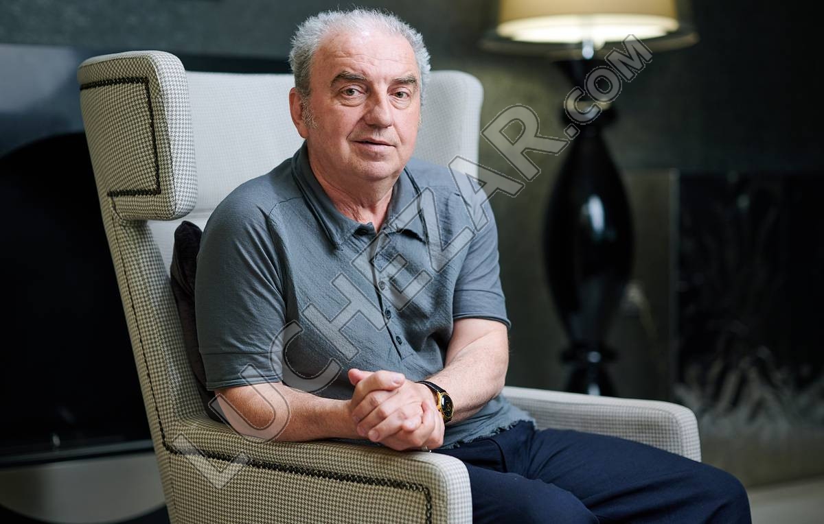 Владимир Шахрин