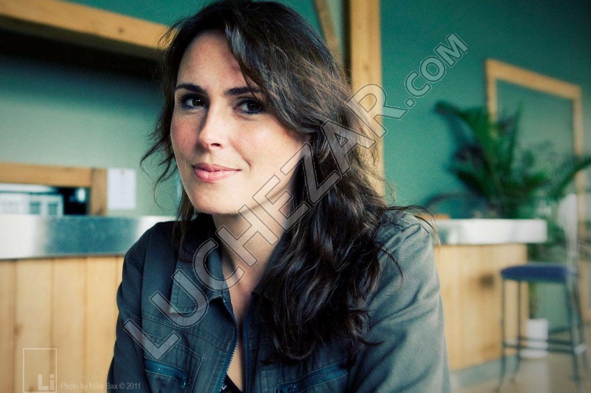 Шарон ден Адель (Sharon den Adel)