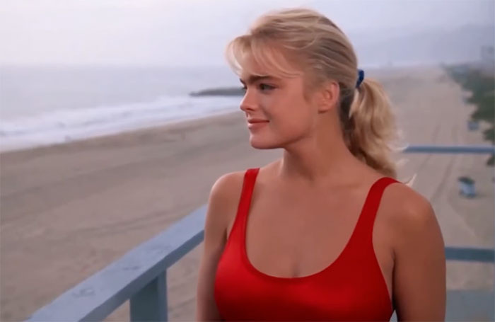 Эрика Эленьяк (Erika Eleniak)