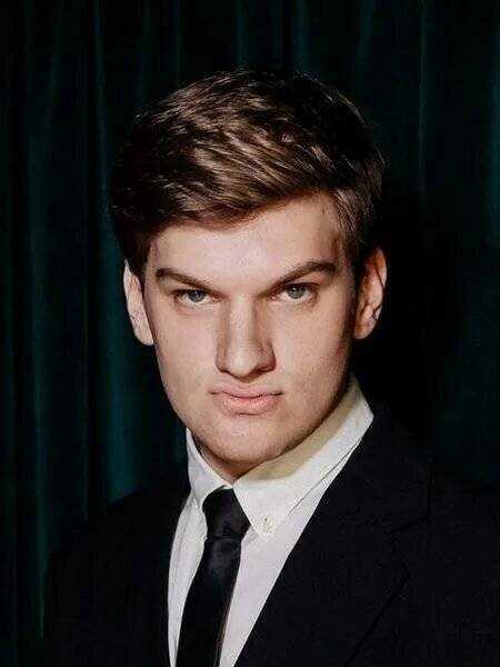 Андрей Максимов