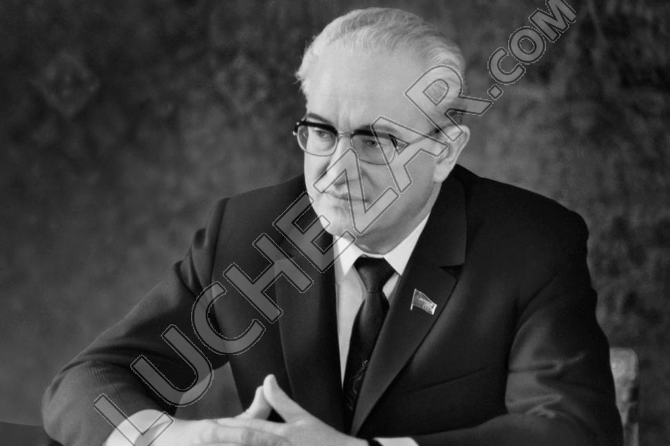 Юрий Андропов