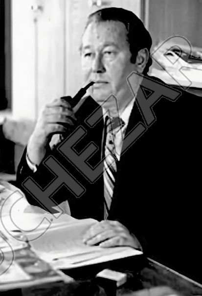 Анатолий Иванов