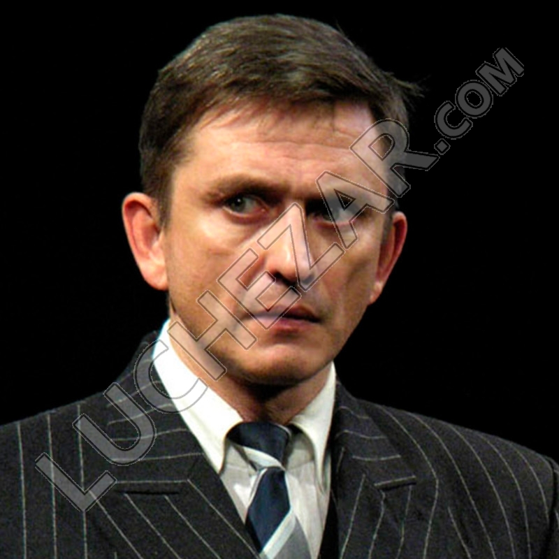 Анатолий Петров
