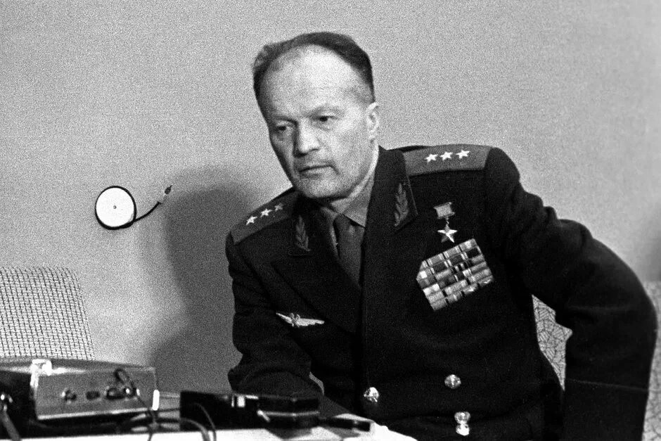 Николай Каманин
