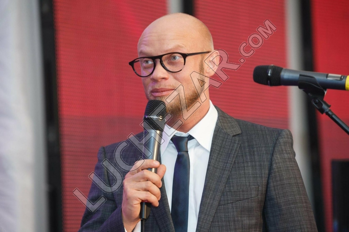 Дмитрий Хрусталёв