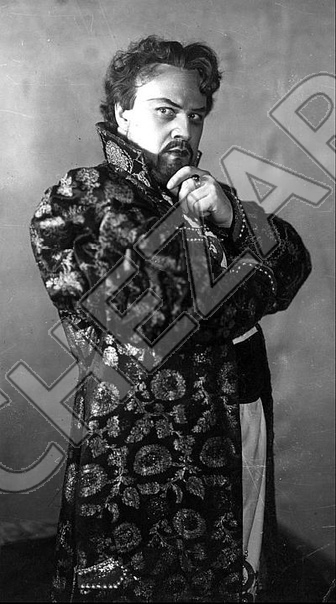 Алексей Иванов