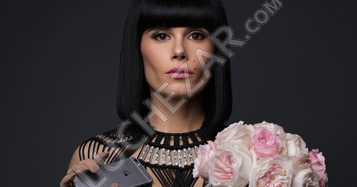 Юлия Соломонова (Сола Монова)