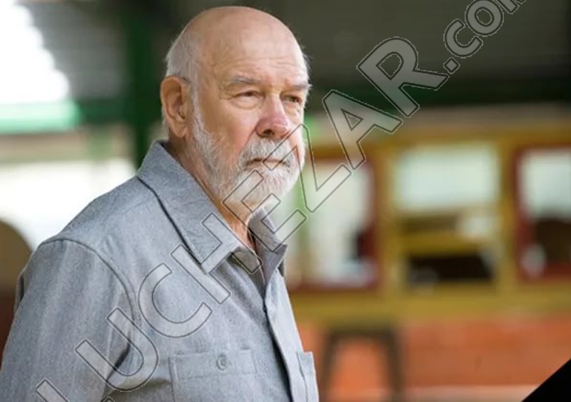 Лев Борисов