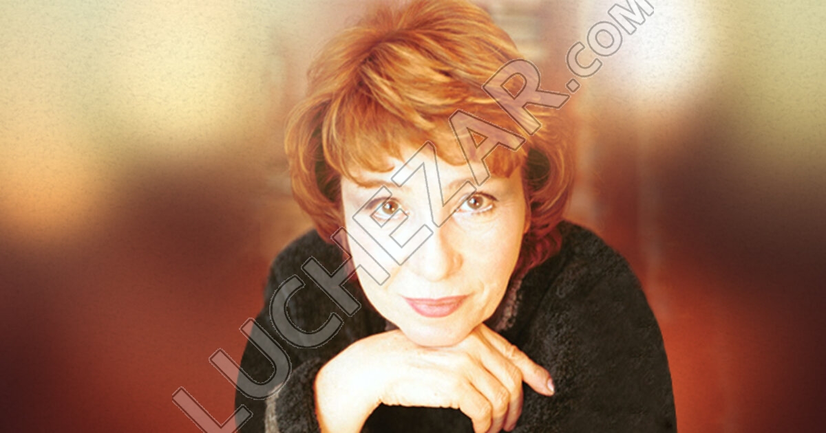 Елена Камбурова
