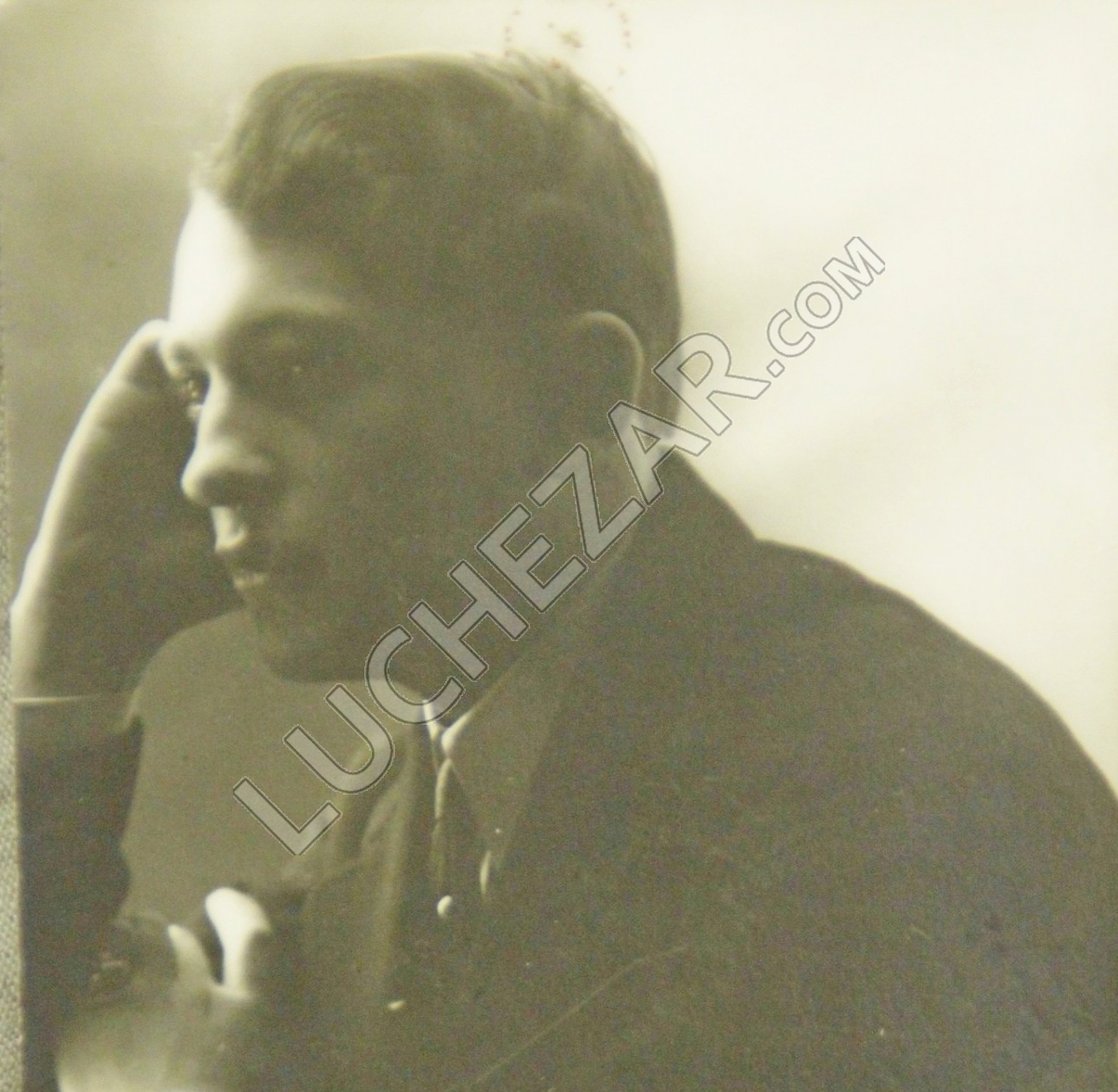Леонид Лазарев