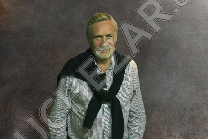 Александр Михайлов