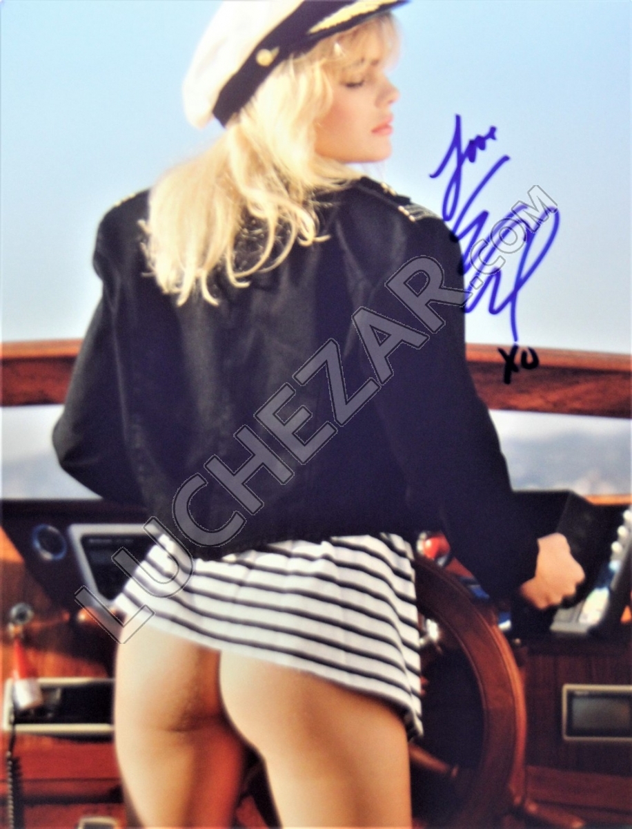 Эрика Эленьяк (Erika Eleniak)