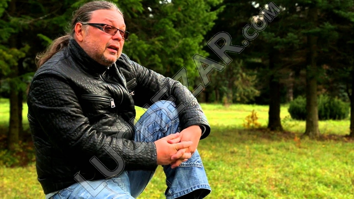 Владимир Захаров