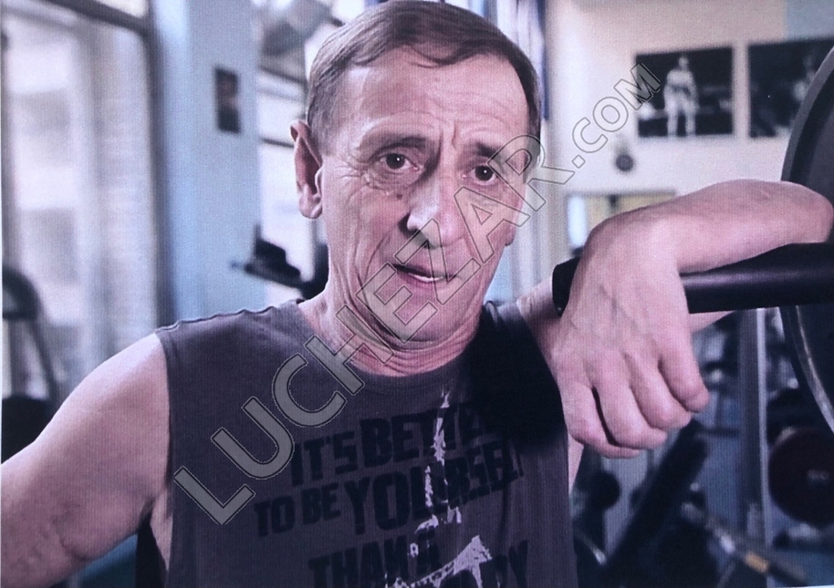 Анатолий Калмыков