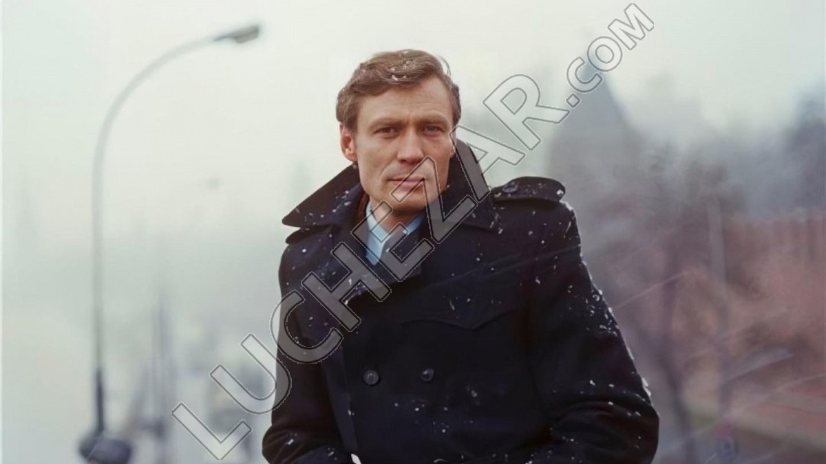 Александр Михайлов