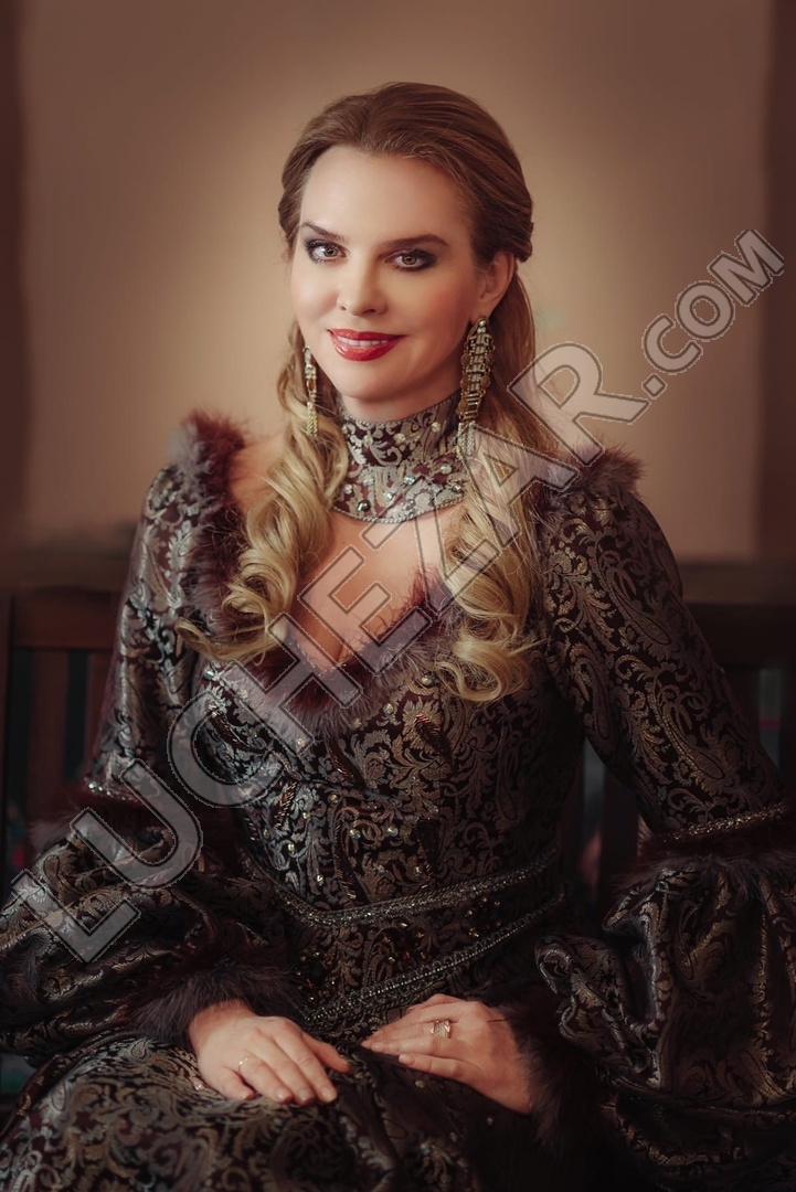 Алёна Сусова (Варвара)